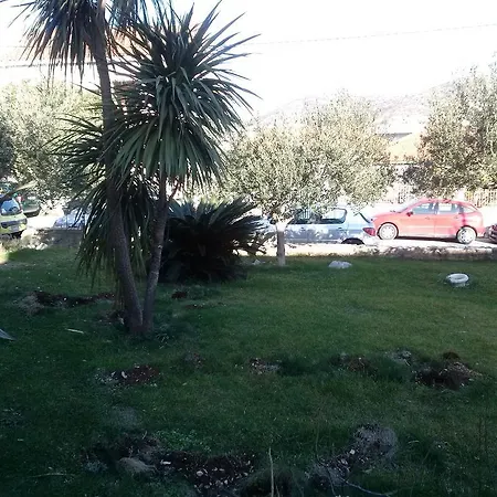 招待所 察雷维奇私人旅馆 2*